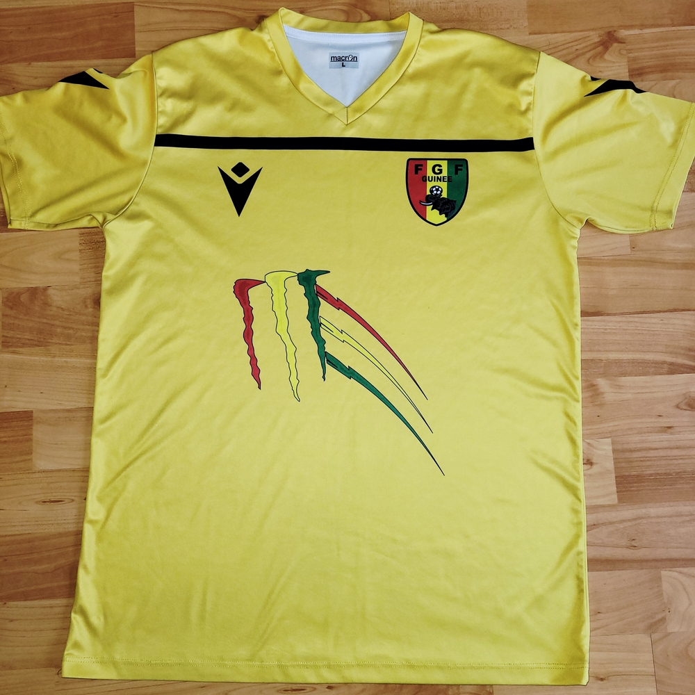 Guinee Home Jersey Soccer Fifa World Cup Vibrant Yellow Men's By Macron, Large